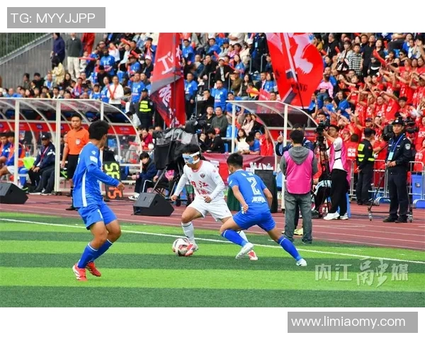 大连一方与沈阳的激烈对决展现足球魅力与城市精神的完美结合 大连一方与沈阳的激烈对决展现足球魅力与城市精神的完美结合